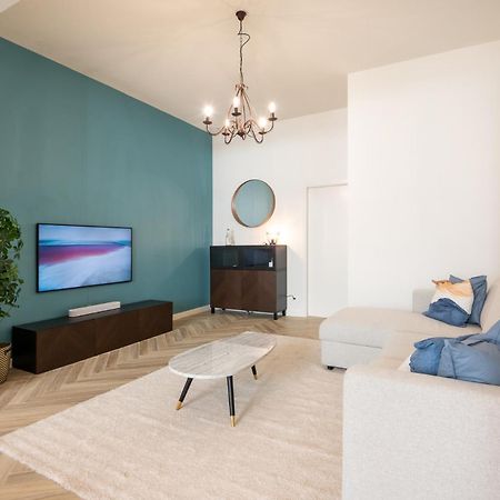 Beautiful Renovated Apartment In An Authentic Building Ostende Exterior foto