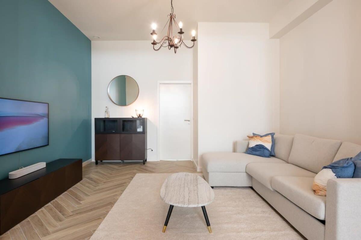 Beautiful Renovated Apartment In An Authentic Building Ostende Exterior foto