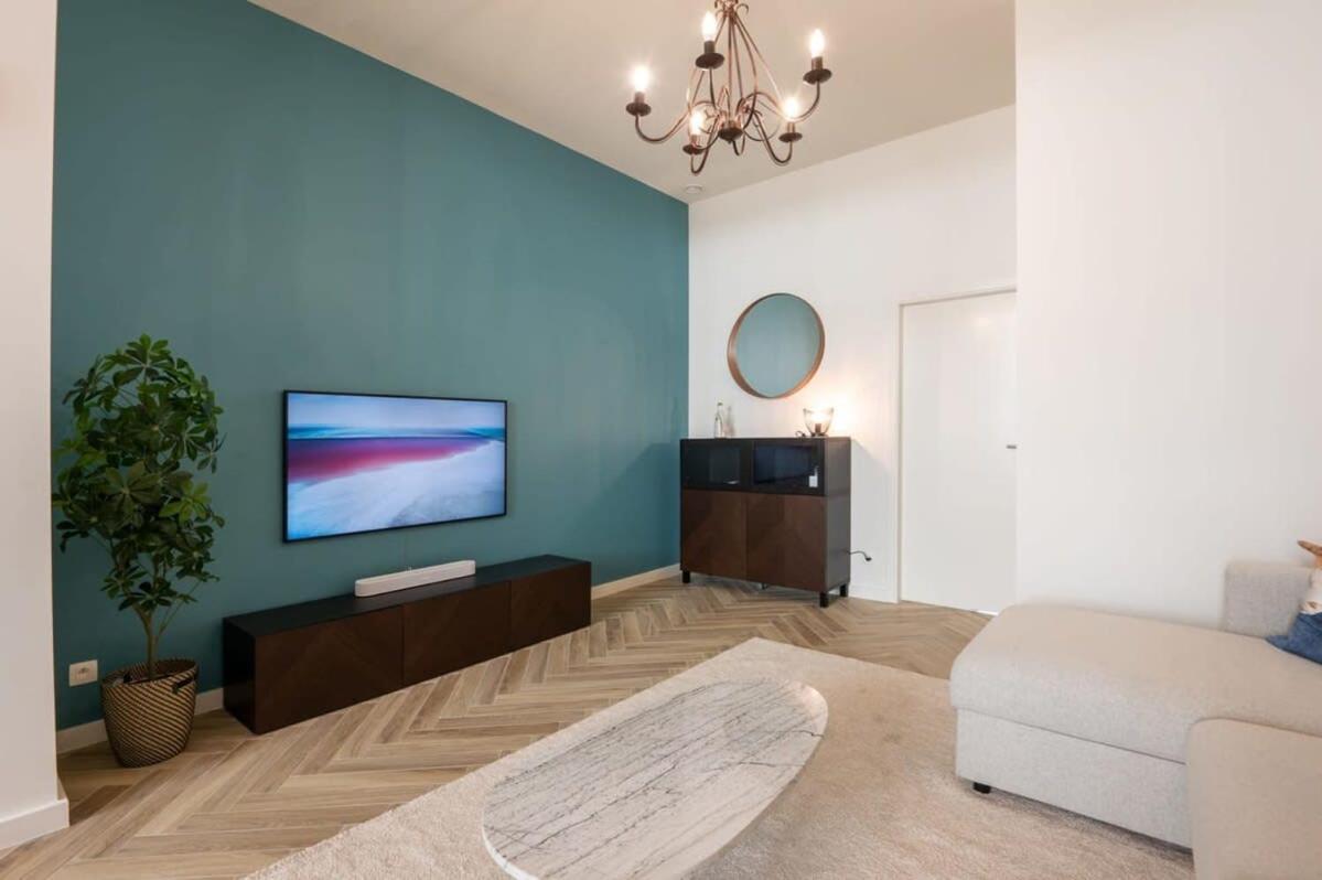 Beautiful Renovated Apartment In An Authentic Building Ostende Exterior foto