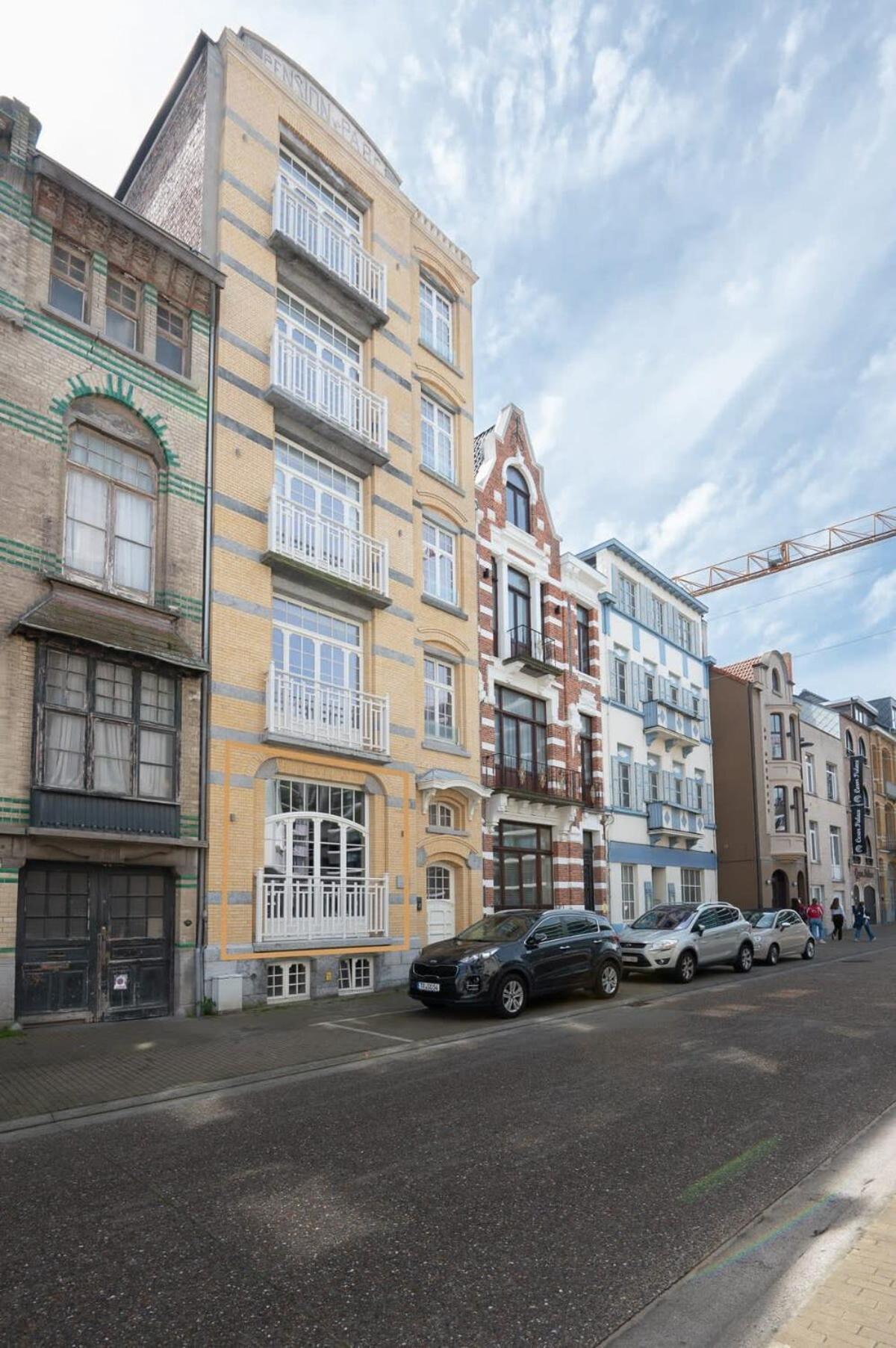 Beautiful Renovated Apartment In An Authentic Building Ostende Exterior foto
